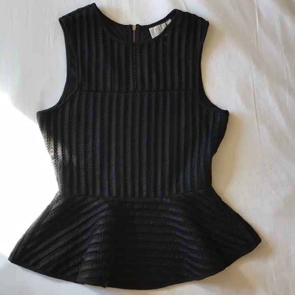 HD in Paris designer Peplum Top - Picture 5 of 8